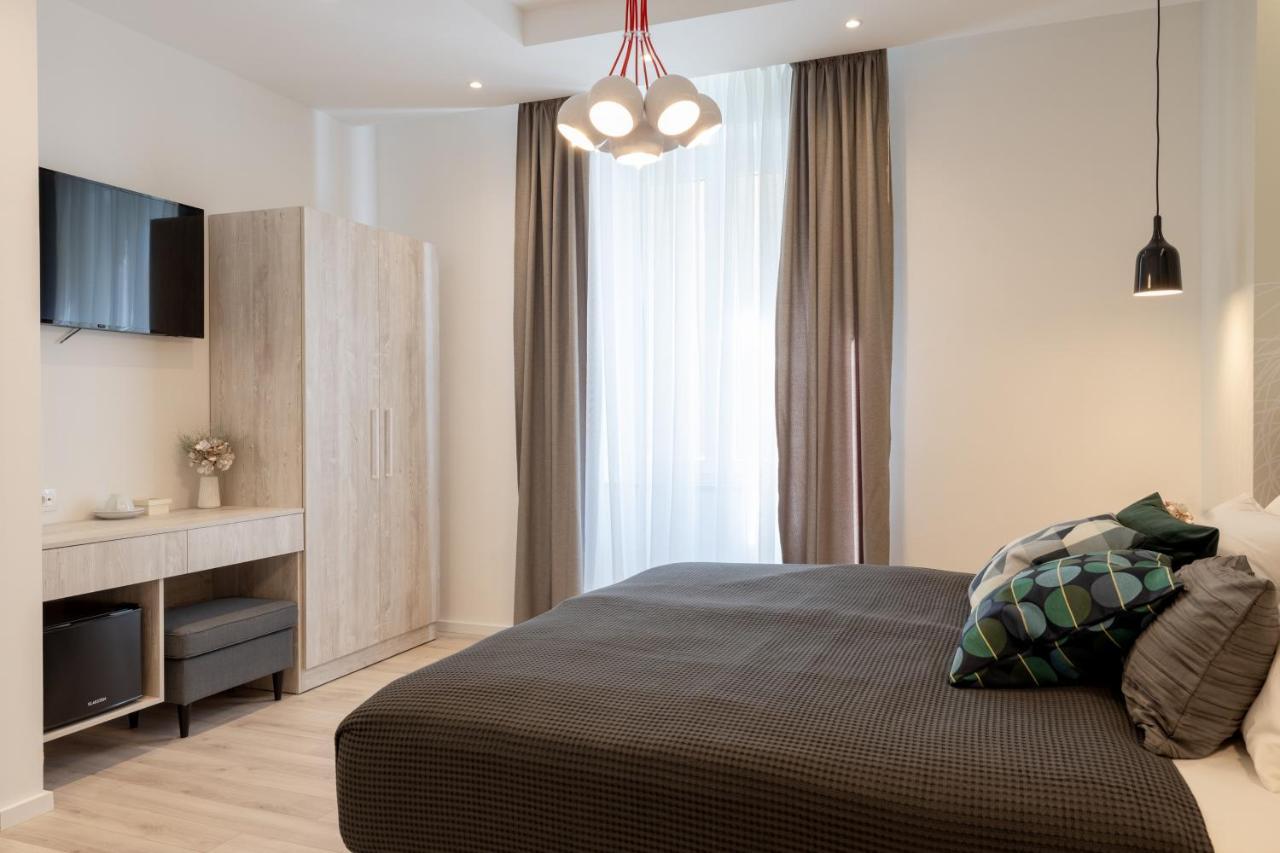Sweet Dreams-Old Town Hotel Split Buitenkant foto